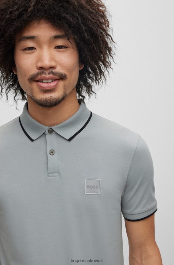 4TFNJN2889 رمادي Hugo Boss قميص بولو من القطن المطاطي بقصة ضيقة مع رقعة شعار هوغو باللون الرمادي