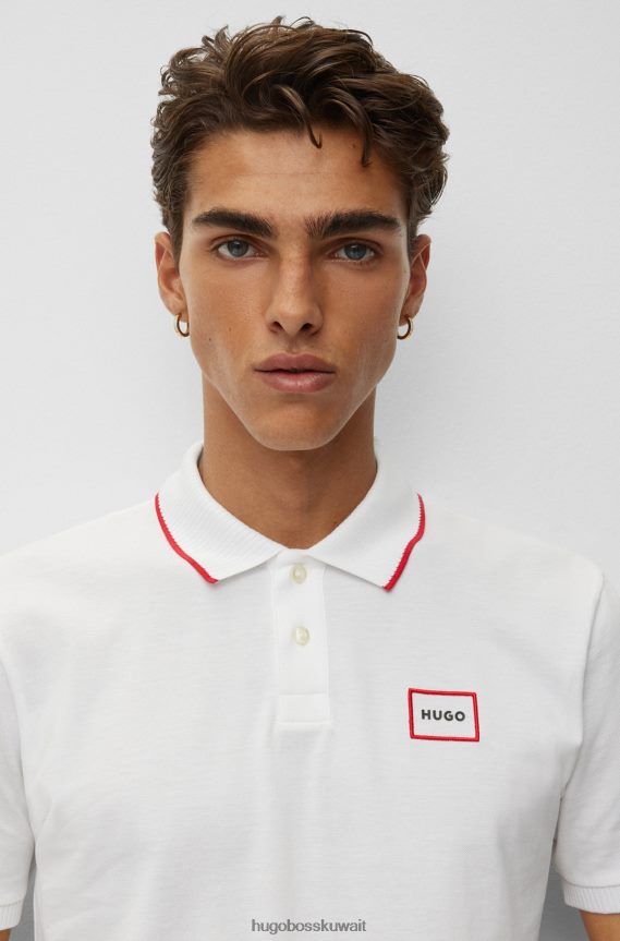 4TFNJN2912 أبيض Hugo Boss قميص بولو من قطن بيكيه © من Hugo مع شعار بإطار أحمر باللون الأبيض