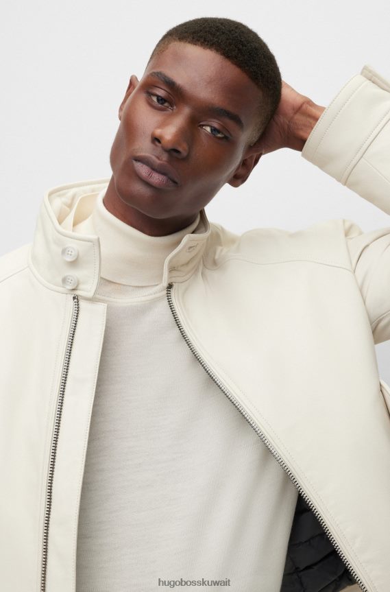 4TFNJN2978 أبيض Hugo Boss سترة هارينجتون بيضاء من جلد نابا مع حشوة من الريش