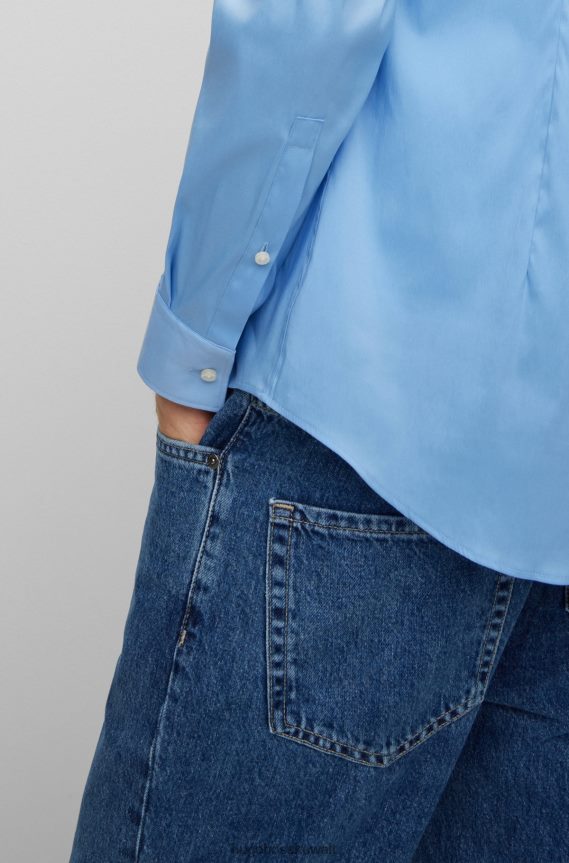 4TFNJN3096 أزرق Hugo Boss قميص هوغو بقصة ضيقة باللون الأزرق من قماش البوبلين المصنوع من مزيج القطن