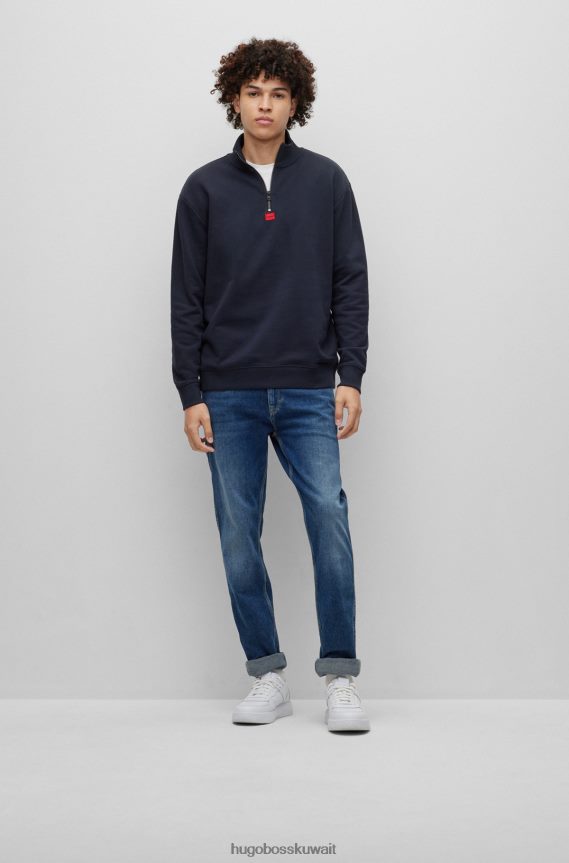 4TFNJN3115 أزرق غامق Hugo Boss كنزة هوغو باللون الأزرق الداكن بقصة مريحة ورقبة بسحاب، مصنوعة من قطن تيري الفرنسي