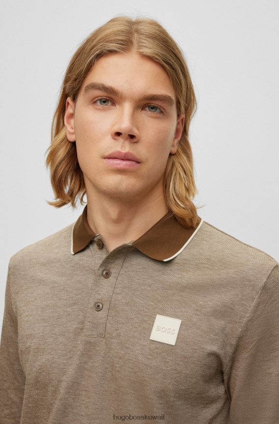 4TFNJN3141 بني Hugo Boss قميص بولو هوغو من قطن بيكيه © مع شارة الشعار باللون البني