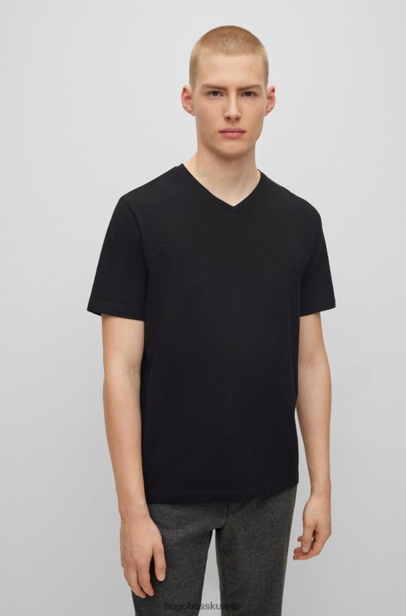 4TFNJN3217 أسود Hugo Boss تي شيرت من القطن المرسيري بقصّة عادية وياقة على شكل حرف V باللون الأسود من Hugo