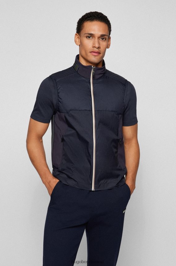 4TFNJN3223 أزرق غامق Hugo Boss جيليه مبطن مع شعار هوغو متعدد الألوان باللون الأزرق الداكن