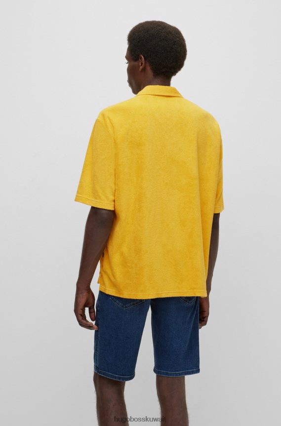 4TFNJN3292 أصفر فاتح Hugo Boss قميص بقصة عادية مصنوع من مزيج القطن هوغو باللون الأصفر الفاتح