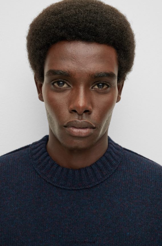 4TFNJN3332 أزرق غامق Hugo Boss سترة من مزيج الصوف بقصة مريحة ومطرزة بشعار هوغو باللون الأزرق الداكن