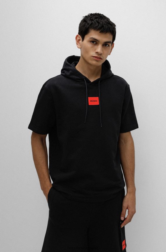 4TFNJN3363 أسود Hugo Boss سويت شيرت من قطن تيري بأكمام قصيرة مع شعار أحمر هوغو أسود