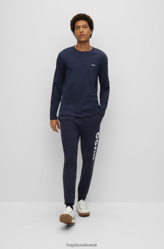 4TFNJN3379 أزرق غامق Hugo Boss تيشيرت بأكمام طويلة من قطن الجيرسيه مع طباعة شعار Hugo باللون الأزرق الداكن
