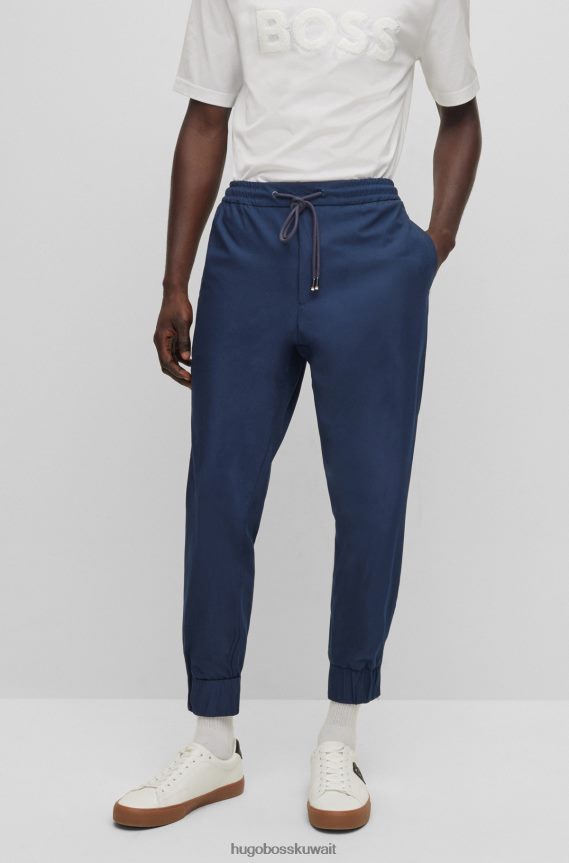 4TFNJN3401 أزرق غامق Hugo Boss بدلة رياضية من مزيج القطن مع حواف بسحاب هوغو باللون الأزرق الداكن
