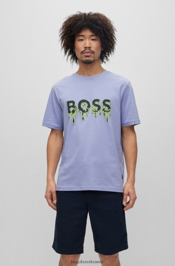 4TFNJN3540 أرجواني Hugo Boss تي شيرت من الجيرسي القطني مع عمل فني ملون بشعار هوغو باللون الأرجواني
