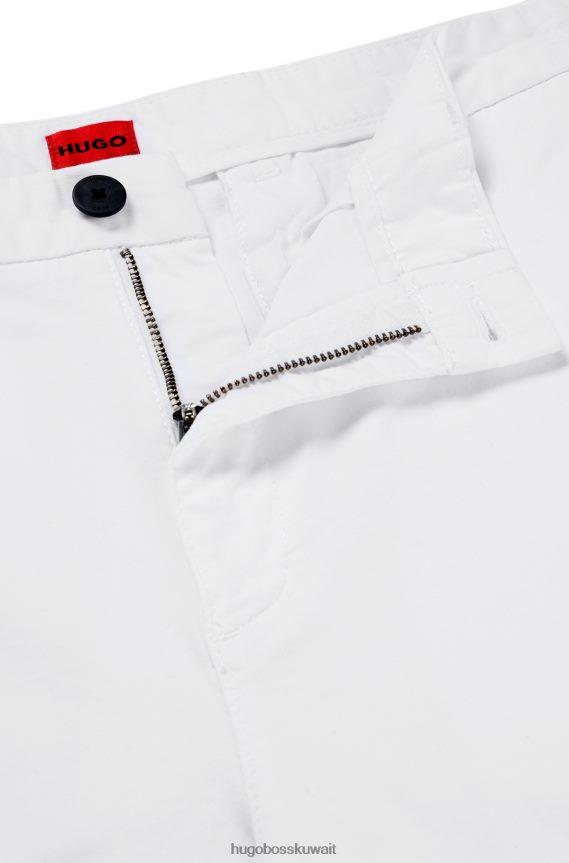 4TFNJN3609 أبيض Hugo Boss شورت تشينو بقصّة ضيّقة من قطن الجبردين المطاطي باللون الأبيض