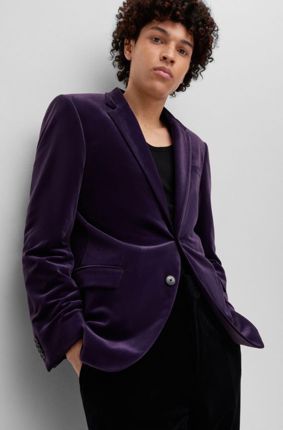 4TFNJN3681 الأرجواني الداكن Hugo Boss سترة Hugo باللون الأرجواني الداكن ذات المقاس النحيف من المخمل المطاطي عالي الأداء