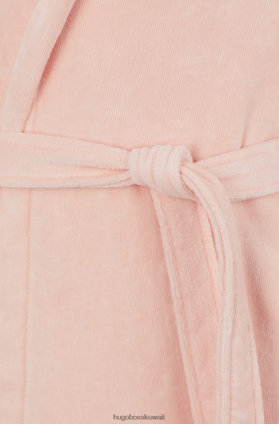 4TFNJN3696 لون القرنفل Hugo Boss هوغو رداء حمام من القطن المصري مع طية صدر شال ذات علامة تجارية باللون الوردي