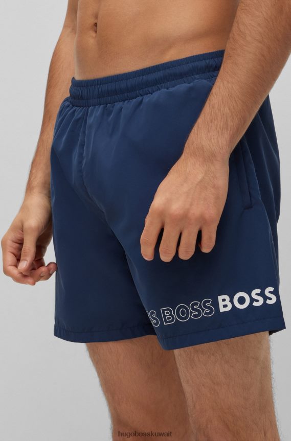 4TFNJN3709 أزرق غامق Hugo Boss شورت سباحة مصنوع من مواد معاد تدويرها مع شعارات متكررة باللون الأزرق الداكن