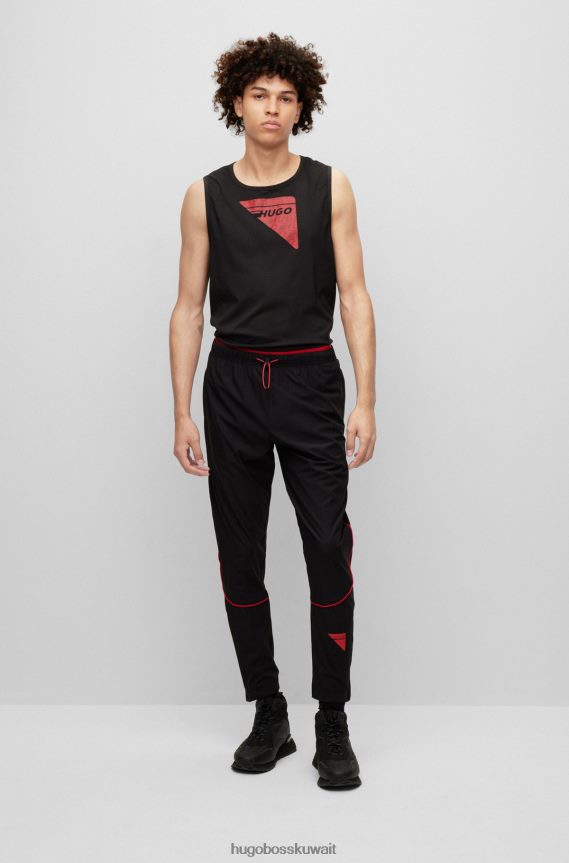 4TFNJN3732 أسود Hugo Boss قطعة سفلية رياضية من Hugo باللون الأسود بقصة عادية مع شعار الأنابيب والكبسولة