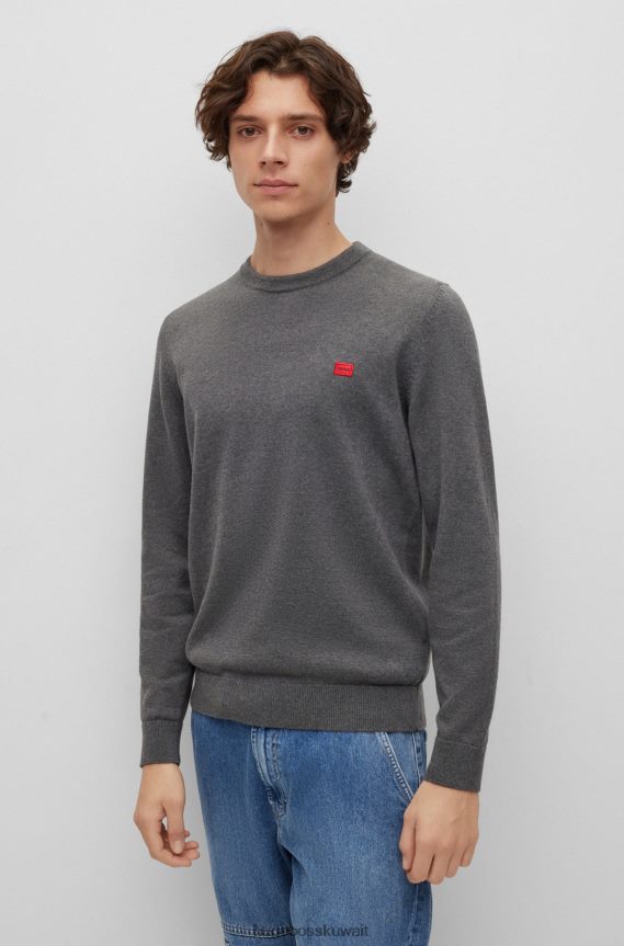 4TFNJN3735 رمادي Hugo Boss سترة من القطن العضوي مع علامة الشعار باللون الأحمر هوغو الرمادي