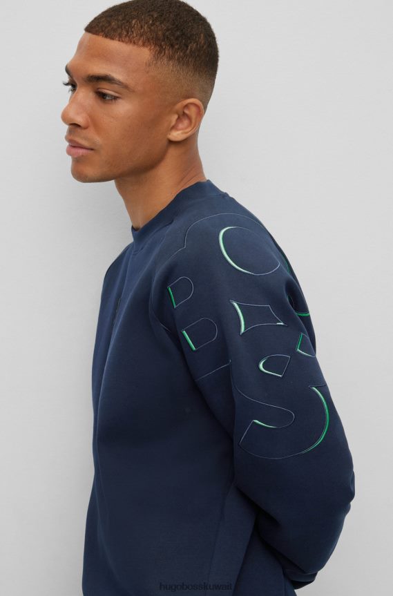 4TFNJN3763 أزرق غامق Hugo Boss سويت شيرت من مزيج القطن باللون الأزرق الداكن بقصة عادية مع شعار هوغو المطرز