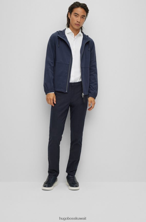 4TFNJN3765 أزرق غامق Hugo Boss سترة هوغو ذات غطاء رأس ضيقة باللون الأزرق الداكن مصنوعة من قماش مطاطي عالي الأداء