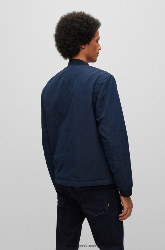 4TFNJN3769 أزرق غامق Hugo Boss سترة عادية مقاومة للماء مع رقعة شعار Hugo باللون الأزرق الداكن