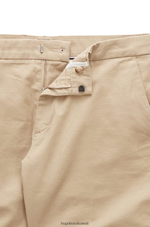 4TFNJN3778 البيج الفاتح Hugo Boss شورت Hugo ذو قصة ضيقة باللون البيج الفاتح من القطن المطاطي