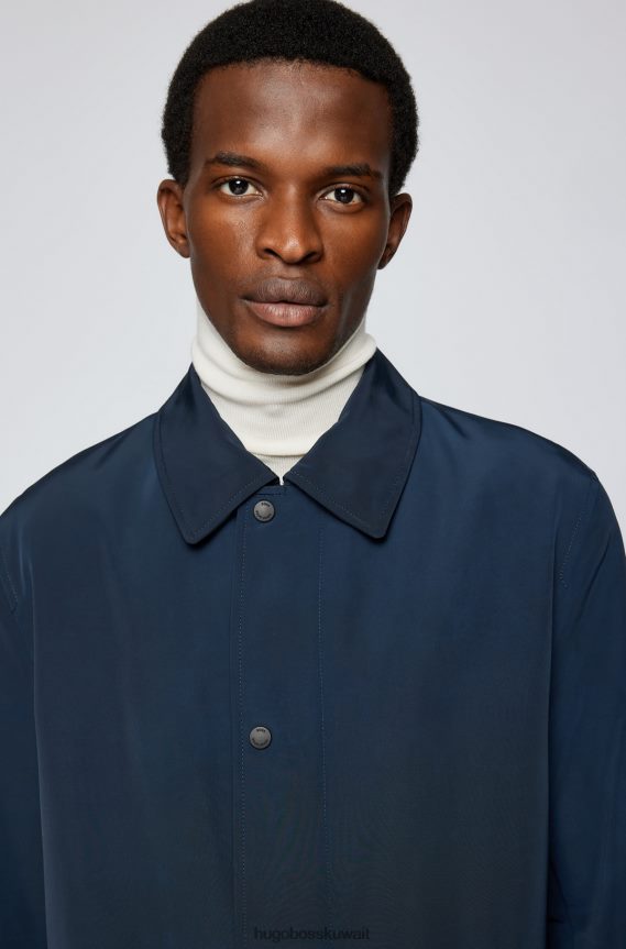 4TFNJN3797 أزرق غامق Hugo Boss معطف مقاوم للماء باللون الأزرق الداكن مصنوع من قماش هوغو المعاد تدويره