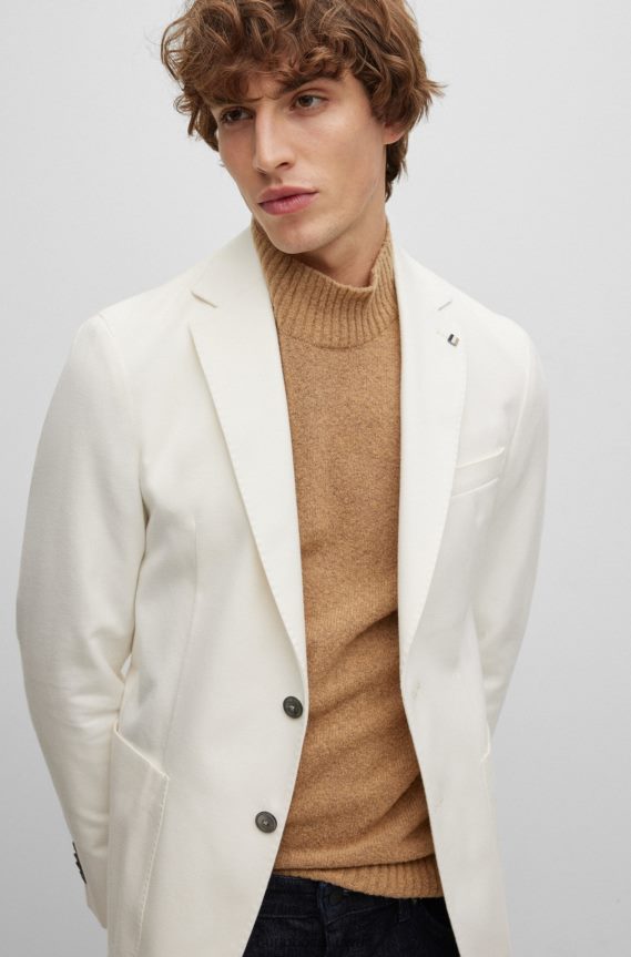 4TFNJN3823 أبيض Hugo Boss سترة هوغو بيضاء بقصة ضيقة من القطن الخالص