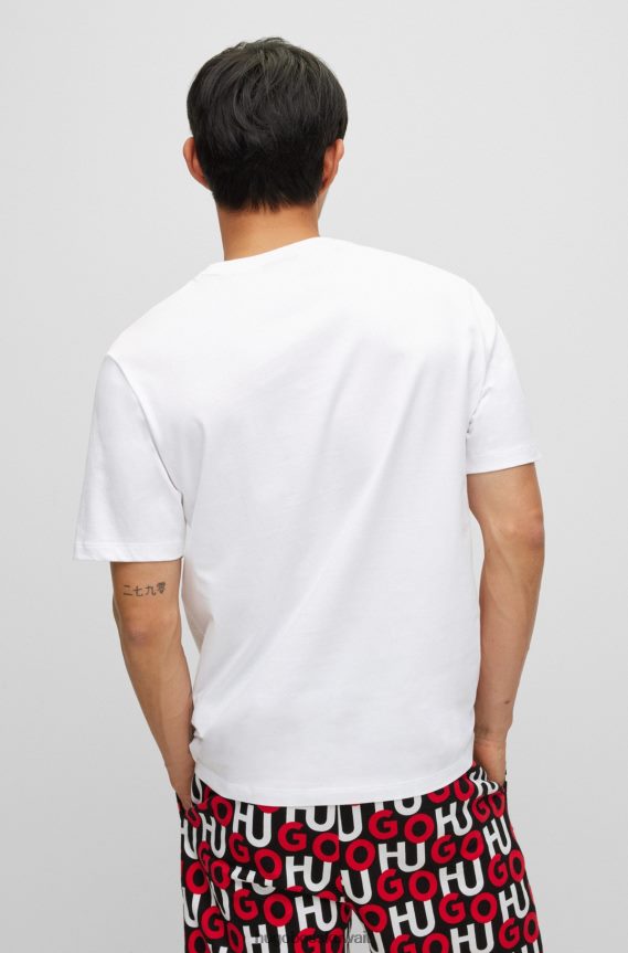 4TFNJN3843 أبيض Hugo Boss تي شيرت من القطن العضوي مع شعار هوغو باللون الأبيض بإطار أحمر