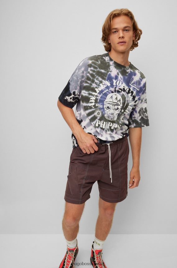 4TFNJN3879 وردي غامق Hugo Boss شورت Hugo x phipps القطني مصنوع من بقايا الملابس المُعاد تصنيعها