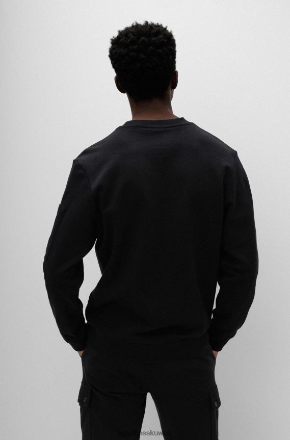 4TFNJN3893 أسود Hugo Boss قميص من النوع الثقيل من قطن تيري باللون الأسود مع شعار هوغو باللون الأحمر