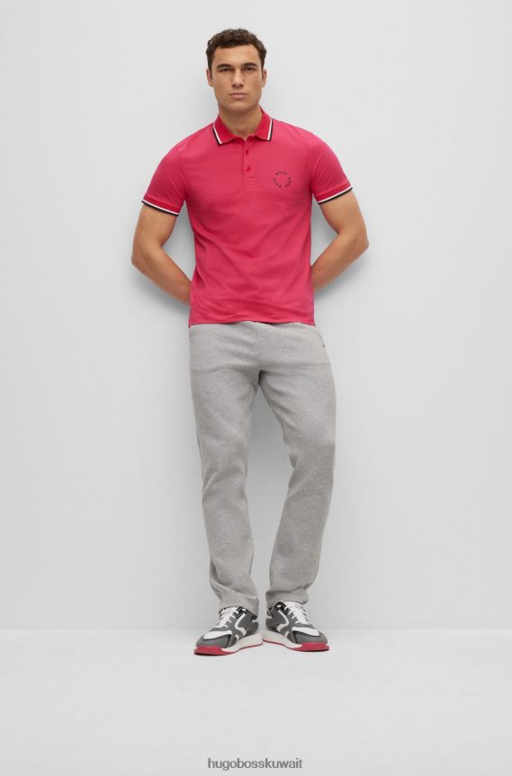 4TFNJN3923 لون القرنفل Hugo Boss قميص بولو وردي من Hugo مصنوع من القطن المطاطي بقصة ضيقة وعلامة تجارية دائرية