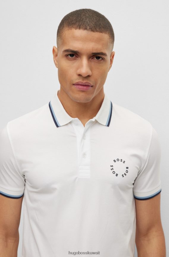 4TFNJN3925 أبيض Hugo Boss قميص بولو من Hugo مصنوع من القطن المطاطي بقصة ضيقة وعلامة تجارية دائرية باللون الأبيض