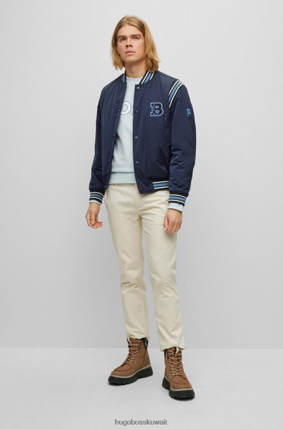 4TFNJN3930 أزرق فاتح Hugo Boss هوغو سويت شيرت مريح باللون الأزرق الفاتح مع شعار متباين