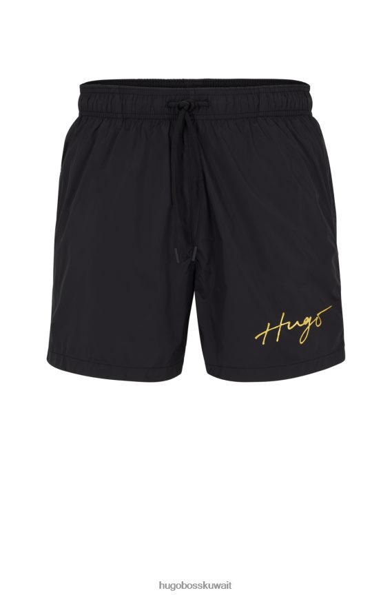 4TFNJN3962 أسود Hugo Boss هوغو شورت سباحة مصنوع من مواد معاد تدويرها مع شعار مكتوب بخط اليد باللون الأسود
