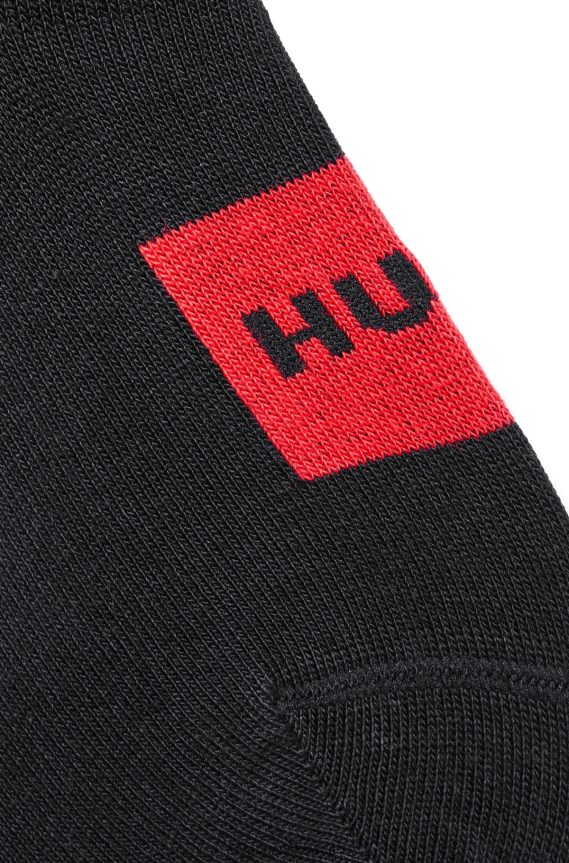 4TFNJN3971 أسود Hugo Boss عبوتان من الجوارب غير المرئية من مزيج القطن باللون الأسود