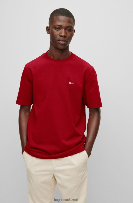 4TFNJN4119 أحمر Hugo Boss تيشيرت هوغو أحمر اللون بقصة مريحة من القطن مع عمل فني للشعار الخلفي