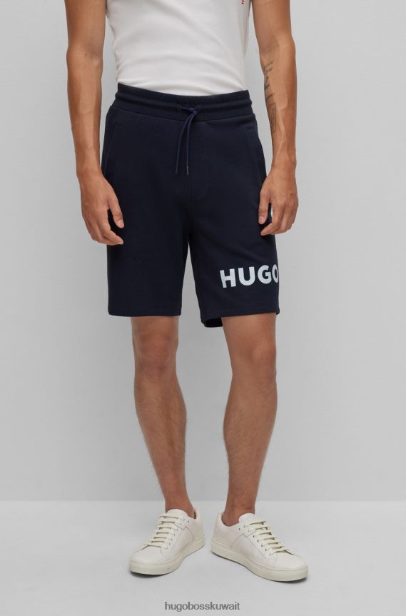 4TFNJN4134 أزرق غامق Hugo Boss شورت من قطن تيري مع تفاصيل الشعار باللون الأزرق الداكن