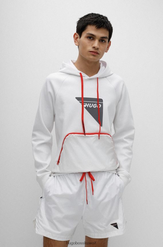 4TFNJN4152 أبيض Hugo Boss سويت شيرت بغطاء رأس بقصة ضيقة مع شعار عاكس مزخرف باللون الأبيض