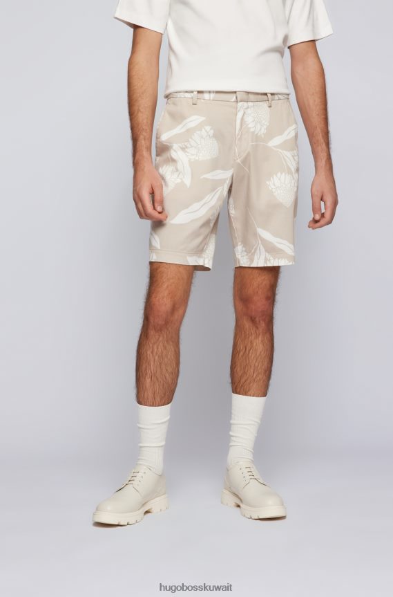 4TFNJN4156 البيج الفاتح Hugo Boss شورت Hugo باللون البيج الفاتح بقصة ضيقة من الساتان القطني المطاطي بطبعات موسمية