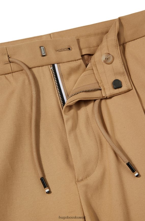 4TFNJN4185 اللون البيج Hugo Boss بنطال بقصة ضيقة من الجبردين الإيطالي مع خطوط جانبية باللون البيج