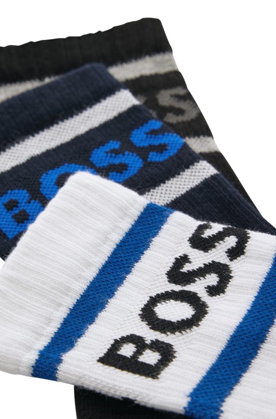 4TFNJN4234 منقوشة Hugo Boss Hugo منقوشة - حزمة من ثلاثة جوارب قصيرة بخطوط وشعار