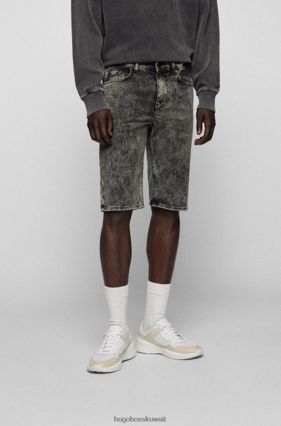 4TFNJN4306 رمادي Hugo Boss شورت هوغو رمادي مدبب من قماش الدنيم الرمادي المريح