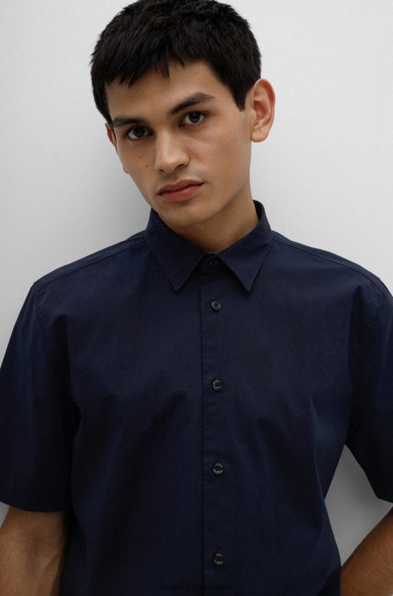 4TFNJN4308 أزرق غامق Hugo Boss قميص بقصة مريحة من القطن المطاطي باللون الخوخي باللون الأزرق الداكن