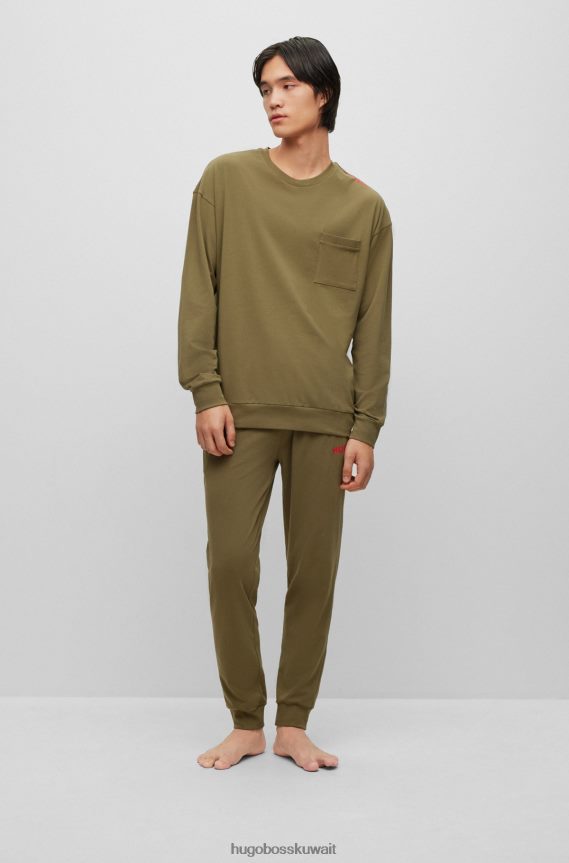 4TFNJN4364 اخضر فاتح Hugo Boss كنزة هوغو من القطن المطاطي باللون الأخضر الفاتح مع تفاصيل الشعار