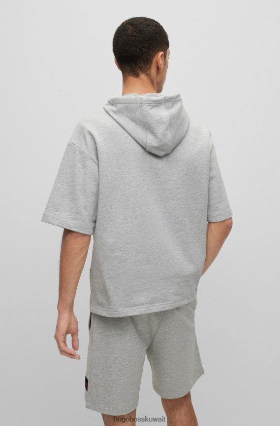 4TFNJN4374 رمادي فاتح Hugo Boss هودي من قطن تيري بأكمام قصيرة باللون الرمادي الفاتح مع شعار Hugo