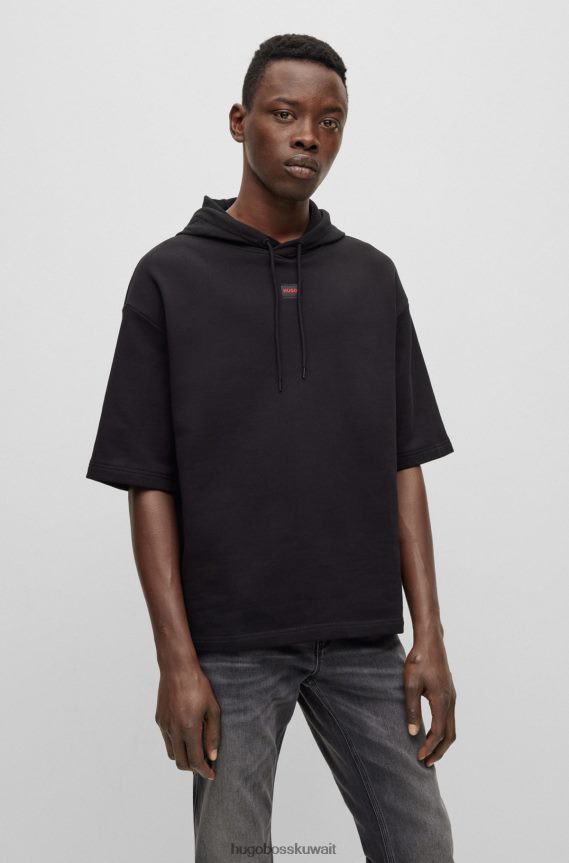 4TFNJN4376 أسود Hugo Boss هودي هوغو أسود بأكمام قصيرة من قطن تيري مع ملصق الشعار