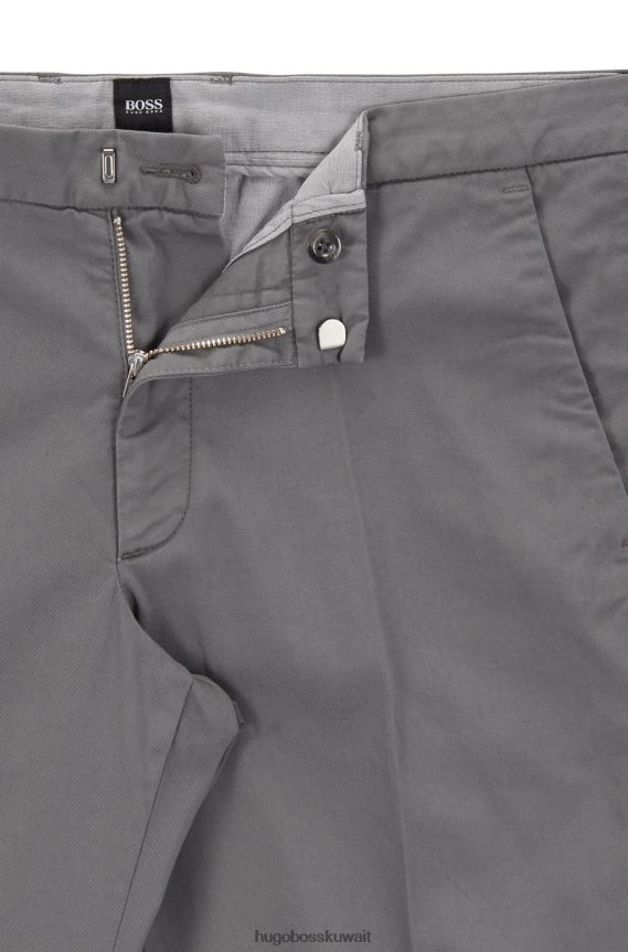 4TFNJN4381 الرمادي الداكن Hugo Boss بنطال تشينو بقصّة ضيّقة مصنوع من قطن الغبردين المطاطي باللون الرمادي الداكن
