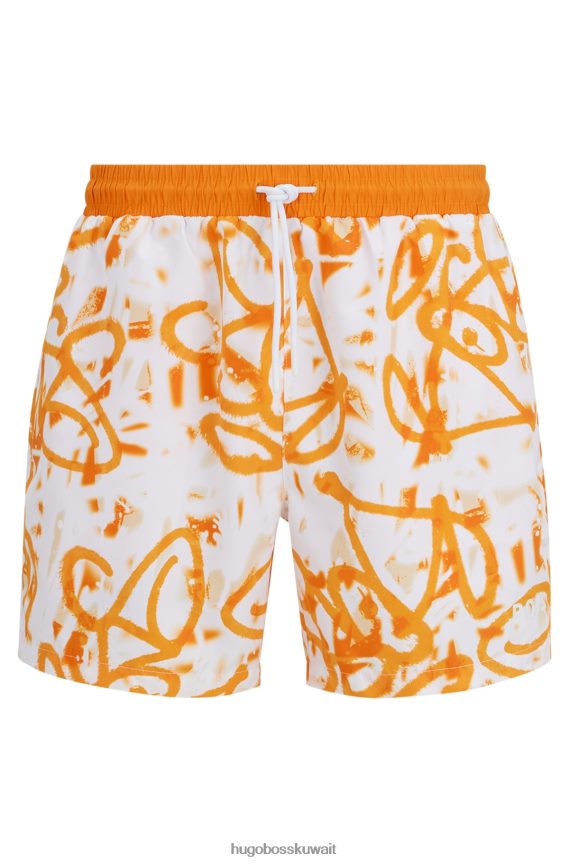 4TFNJN4406 البرتقالي Hugo Boss شورت سباحة من القماش المعاد تدويره سريع الجفاف من Hugo مع عمل فني جرافيتي باللون البرتقالي
