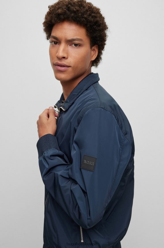 4TFNJN4408 أزرق غامق Hugo Boss سترة مقاومة للماء باللون الأزرق الداكن مع تفاصيل شعار هوغو