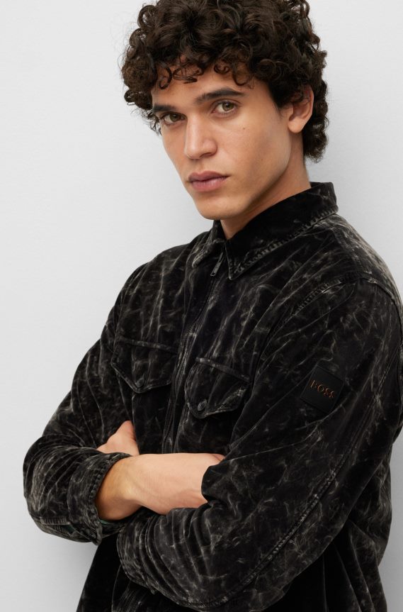 4TFNJN4409 أسود Hugo Boss قميص مقاس كبير من القطن المخملي بتأثير الثلج هوغو باللون الأسود