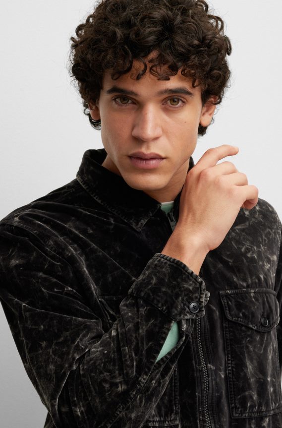 4TFNJN4409 أسود Hugo Boss قميص مقاس كبير من القطن المخملي بتأثير الثلج هوغو باللون الأسود